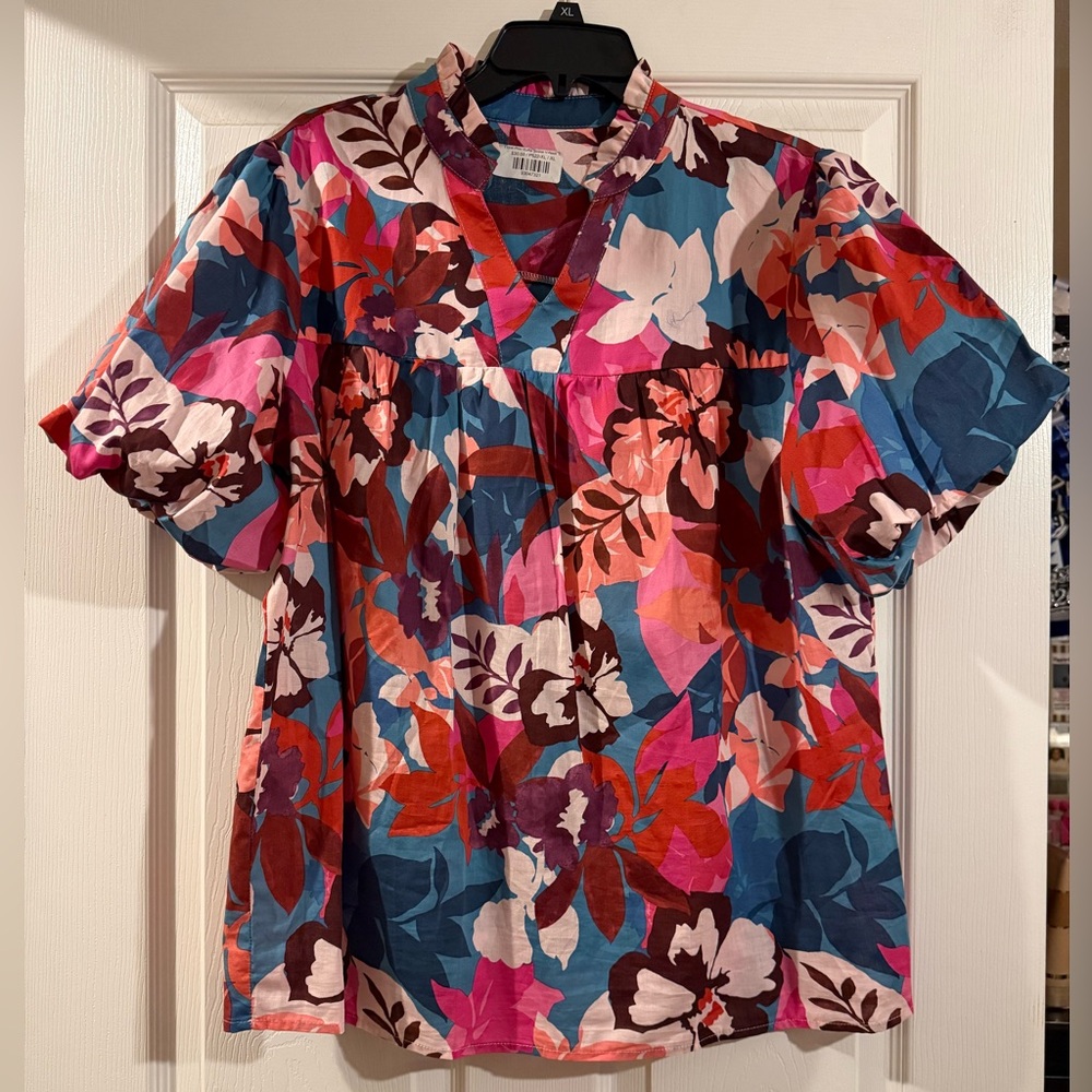 NEW Floral Print Ruffle Sleeve V-Neck Top